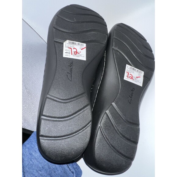 Clarks Cora Iris Loafer womens US 9 Wide Black Leather Slip On 1 inch heel New - Picture 11 of 13